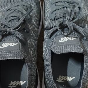 Avia Men's Gray Athletic Knit Sneakers